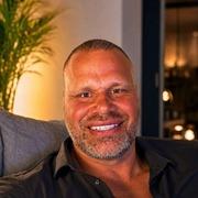 helderziende Dennis 